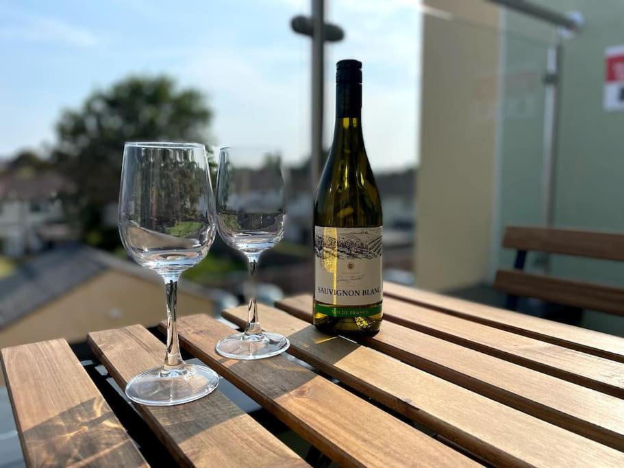 Modern 2-Bed Apartment With Balcony, Close To Oxford City Centre With Free Parking Екстериор снимка